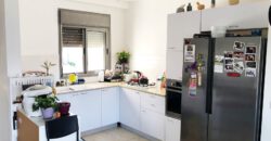 למכירה דירת גג 5 חדרים עם מרפסת שפונה לנוף ירוק וניצחי למכירה דירת גג 5 חדרים עם מרפסת שפונה לנוף ירוק וניצחי