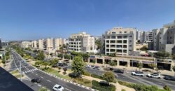 למכירה בחריש למכירה בחריש